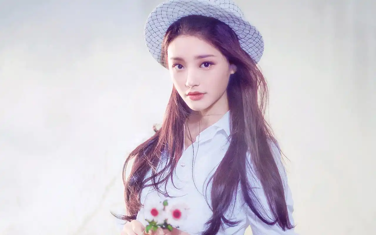 美人鱼林允唯美写真高清桌面壁纸图片下载