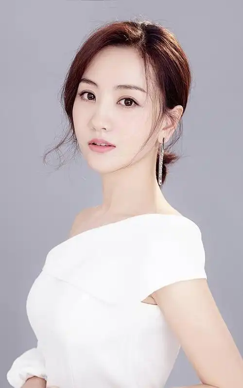 杨蓉rongyang的图片