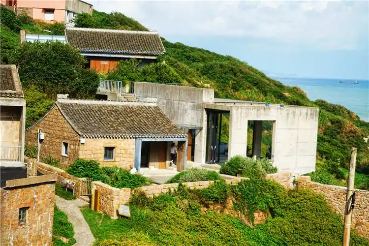 嵊泗海岛上有个漂亮的房子,无敌海景,吴彦祖用31天改造而成