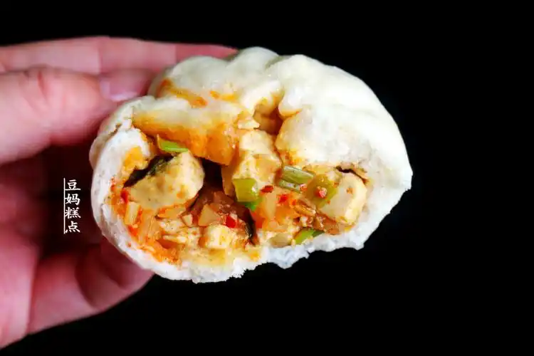 豆腐包子馅的做法(学做香辣豆腐包子好吃又美味)