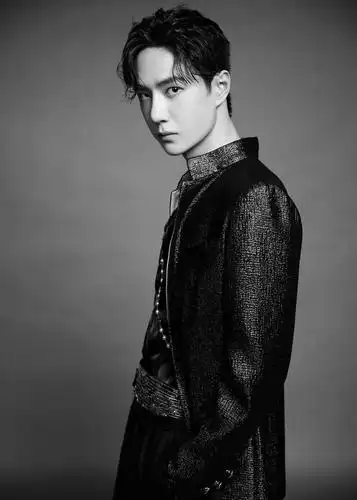 王一博国风外套书写江湖侠义龙拳出击掷地有声