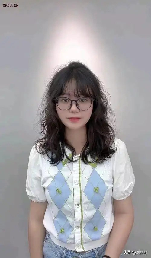 最酷发型女士图片大全(好看发型图片女生)