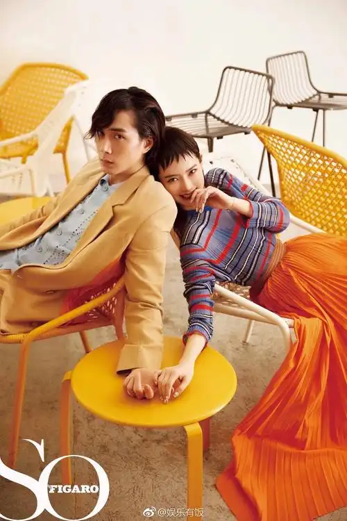 戚薇李承铉登《sofigaro费加罗》2月刊封面:示爱如初