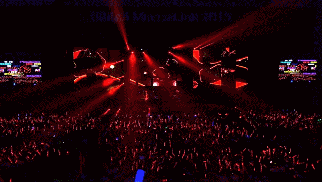 像在ktv或是演唱会的氛围,是不是超级棒!