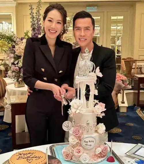 甄子丹老婆生日排面大诸多港星齐现身关之琳疑做医美认不出