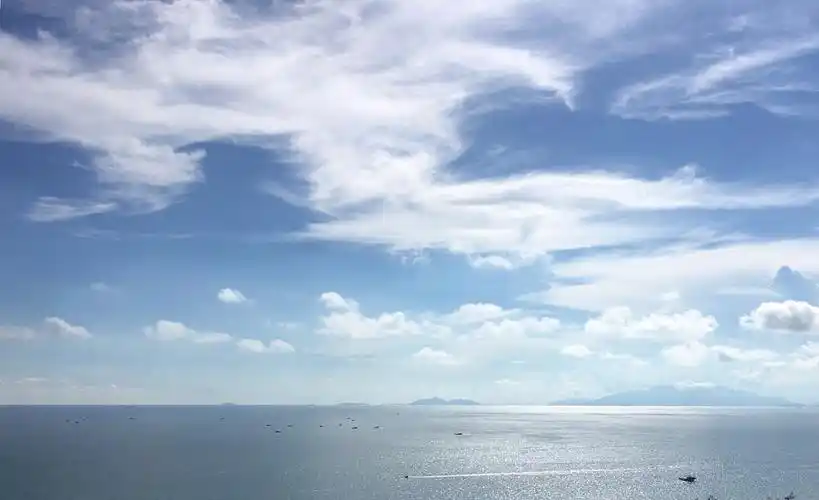 风平浪静的是大海