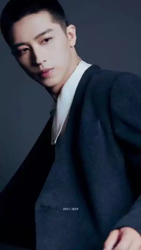 许魏洲寸头太a了##被许魏洲的寸头帅到了