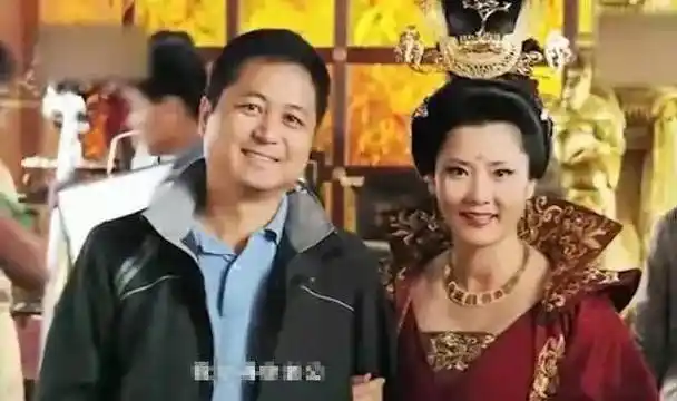 从何赛飞婚嫁30多年 被宠成公主说起_爱情_丈夫_感情