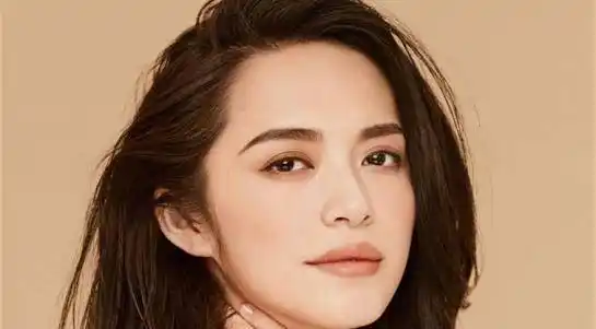 盘点娱乐圈7大厚嘴唇美女明星,看看最喜欢谁_时尚_网友_双唇