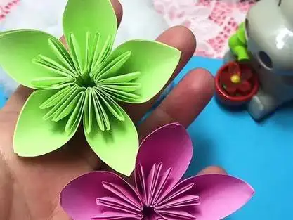 好看浪漫的樱花,特别简单好学,用的是8厘米的正方形纸#手工折纸 #折纸