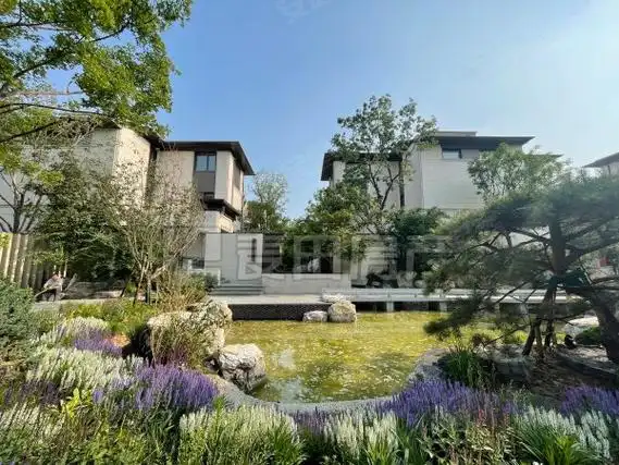 北京朝阳孙河景粼原著(东区公寓住宅)首租 带车位 空房 主卧客厅南 明