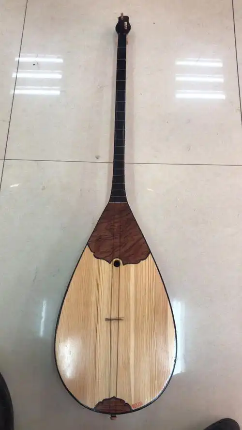 乌鲁木齐哈萨克民族乐器冬不拉手工制作适用教学以及表演级演出级