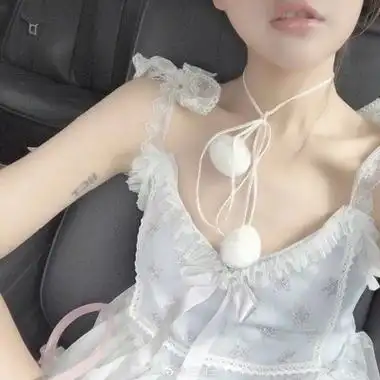 裸部位女头高清有点裸有点污的性感部位女生头像图片