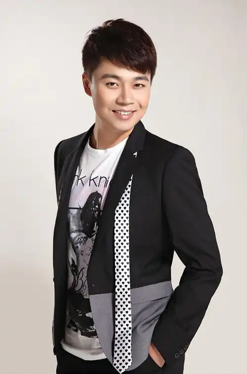 浙江卫视主持人沈涛