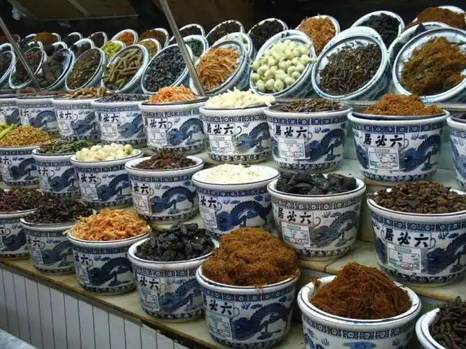 六必居 油泼类酱菜 辣椒咸菜芥菜甘露八宝菜腌制泡菜散装黄瓜咸 油焖