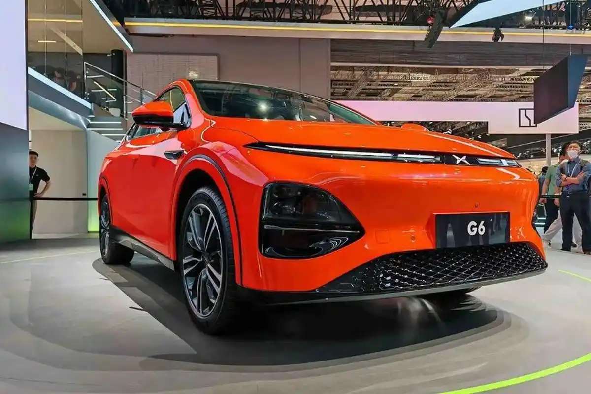 【小鹏汽车-小鹏g6】小鹏g6是小鹏汽车旗下第五款量产车型,定位中型