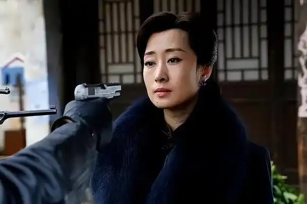 这个时候的刘敏涛,演戏给人的感觉就是"一切尽在掌握中".