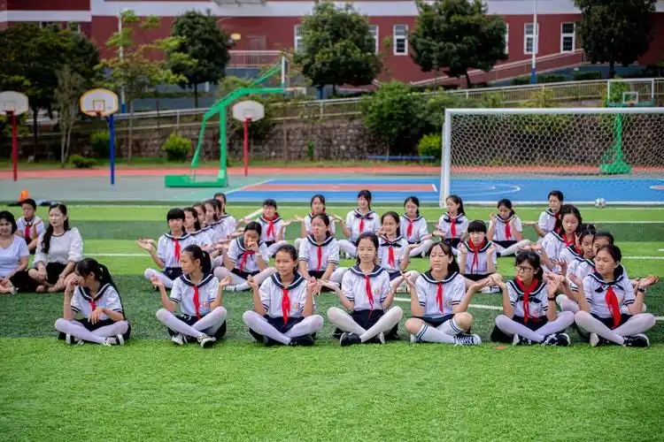 文山实验小学南校区六(5)班毕业照花絮