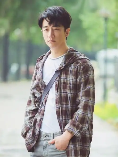 黄轩个人资料简介_写真图片_最新消息动态 - 魅图之家