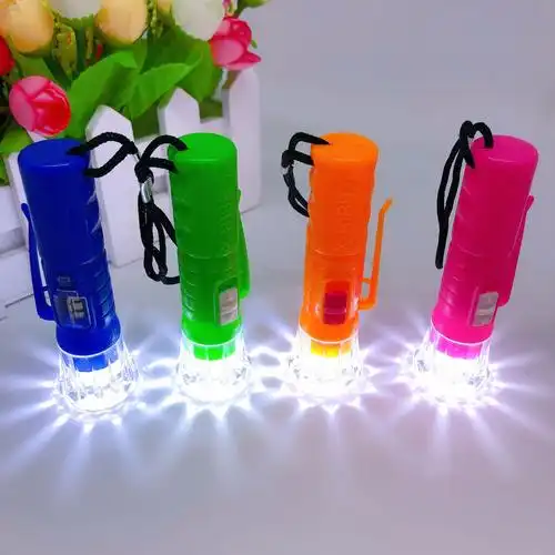 地推发光玩具 超亮小手电筒 便捷迷你照明电筒幼儿园儿童奖品礼物