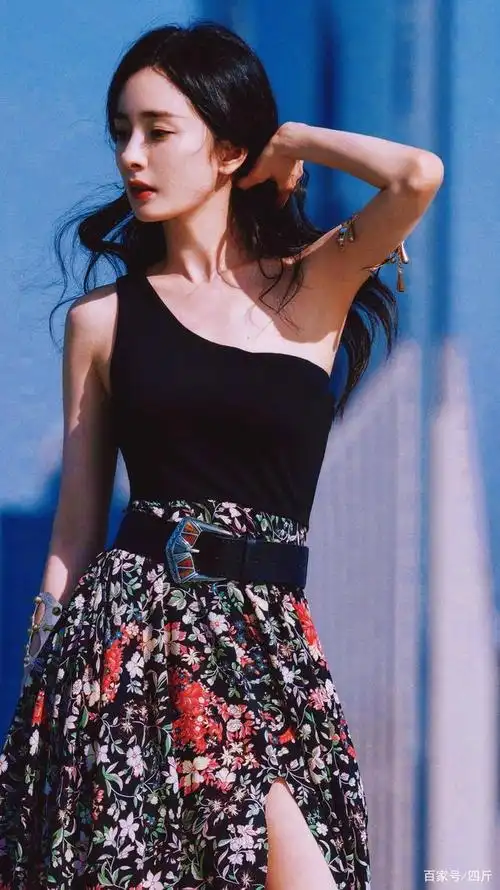 杨幂大方承认新恋情(杨幂疑似新恋情曝光)