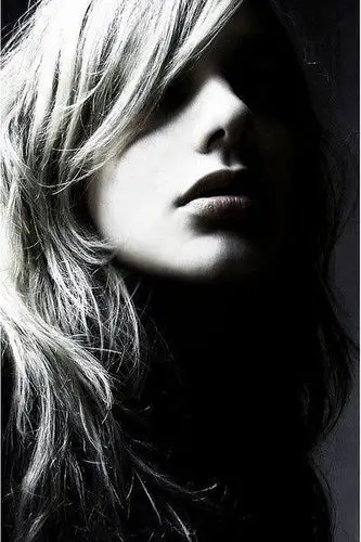 这才叫高级美感,黑白照美女惊艳