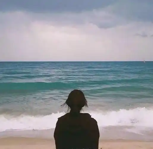 图片发自app分开的这几年,我常常一个人去看海.