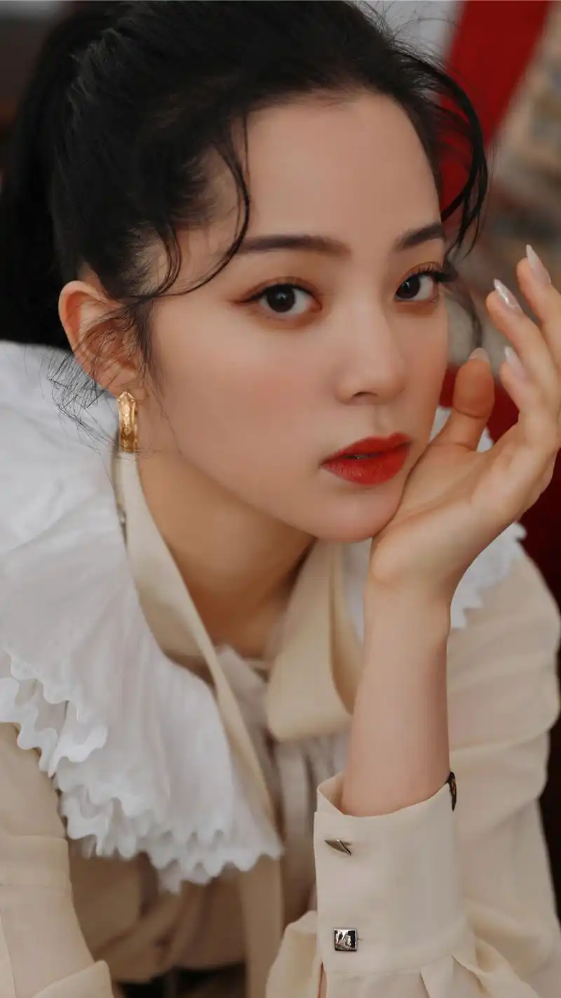 性感美女欧阳娜娜手机壁纸