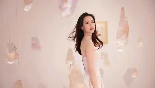 陈都灵为了事业甩了男友,于正为男方打抱不平还称自己是红娘|苏有朋