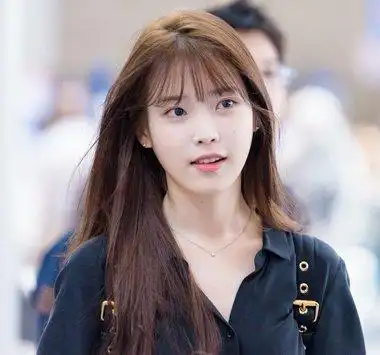 女生有鬓角好看吗 女生好看的鬓角发型图片