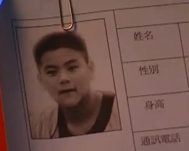 男神彭于晏童年崩坏肥照被起底曝光～从小到大不同阶段照双下巴肉饼脸