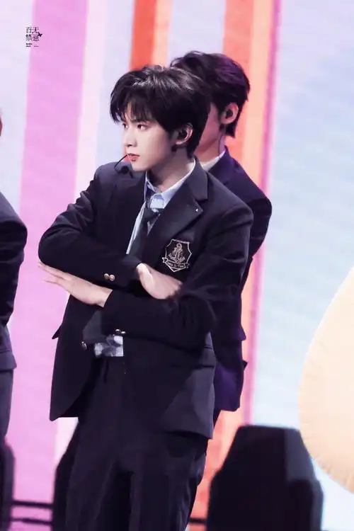 和刘耀文点亮微博之夜##刘耀文第二十条##刘耀文电影