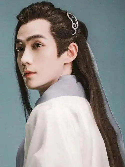 朱一龙##朱一龙 挚敬同路人#  古装男神朱一龙的小景仙是古装颜值