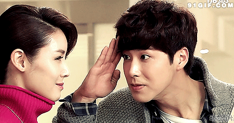 帅哥gif郑允浩gif敬礼gif开心gif