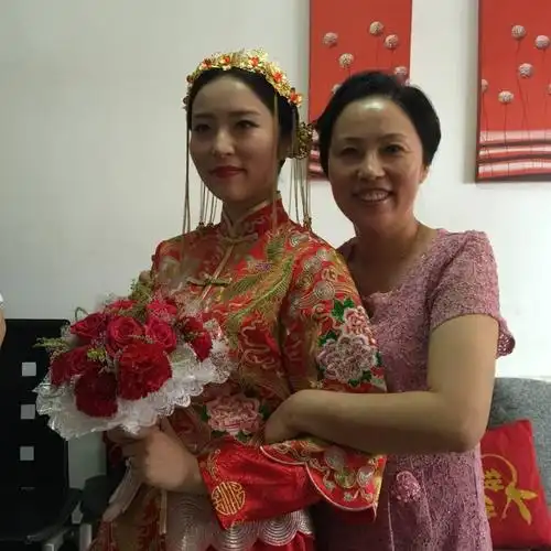 同学的宝贝今天大喜的日子做妈妈的喜忧掺半依依不舍.