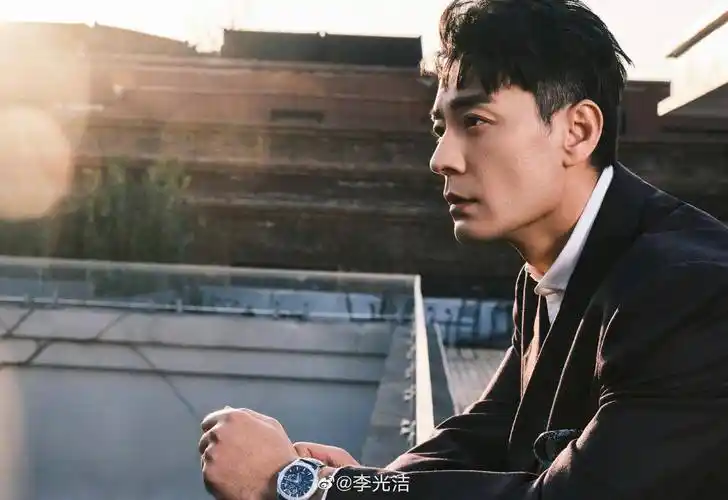 0,李光洁撞脸韩国河道英,霸道总裁的性张力席卷大脑_网友_魅力_角色