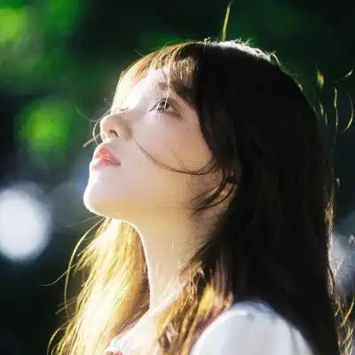唯美侧脸图片女生头像 高清好看的侧脸头像女生清新自然_女生头像