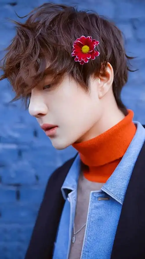 王一博抖音上的最火锁屏壁纸高清,王一博抖音上的最火锁屏壁纸动态?