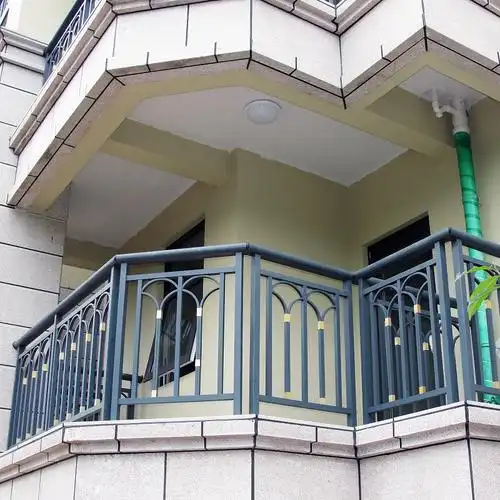 别墅铝合金加工栅栏楼梯阳台防护栏杆铝艺护栏扶手可飘窗护栏定制