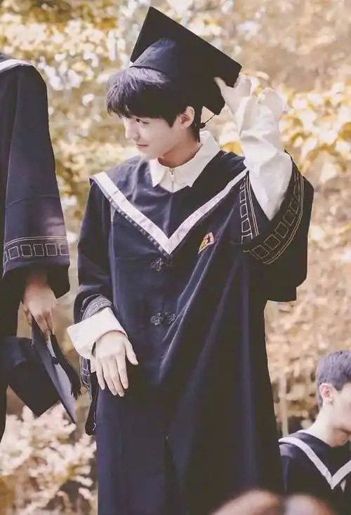 王俊凯,时间过的太快了,你们的王俊凯已经毕业了_时候_工作_学子