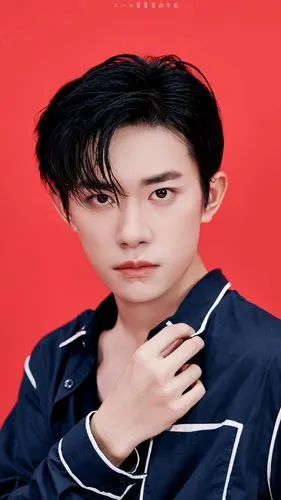 易烊千玺 阿玛尼彩妆代言人 饭修 第一组