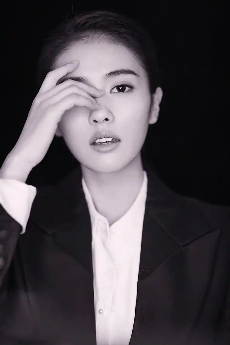 白鹿霸气干练西装写真图片,明星,高清,霸气,干练,美女明星,白鹿