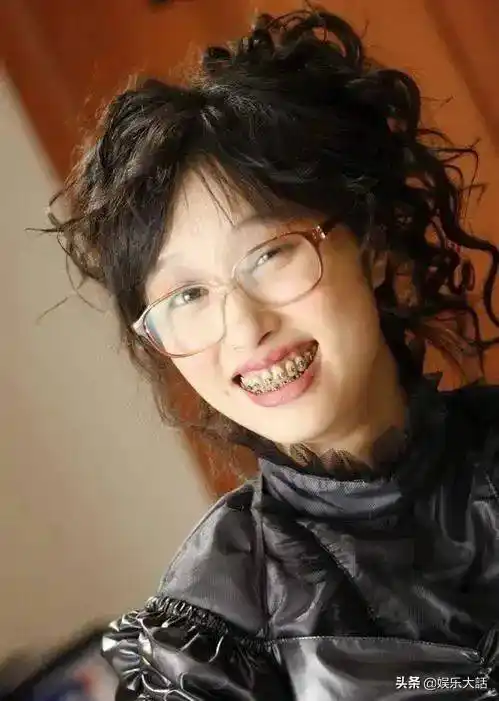 戏里是丑女戏外却是美人这6位女演员的扮丑精神狂甩流量小花