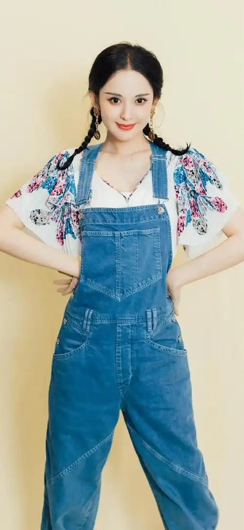 美女系列壁纸第595期-古力娜扎