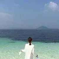 高中生微信头像女生背影超拽萌【点击鼠标右键下载】