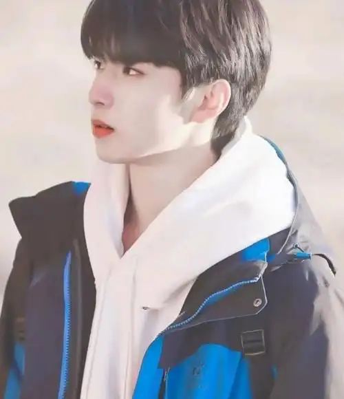 刘耀文绝美壁纸第三十一弹