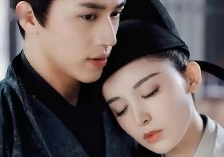 古力娜扎拍戏被袭身材?