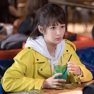 亲爱的热爱的杨紫佟年同款韩版黄色皮衣短款百搭外套上衣女冬2021