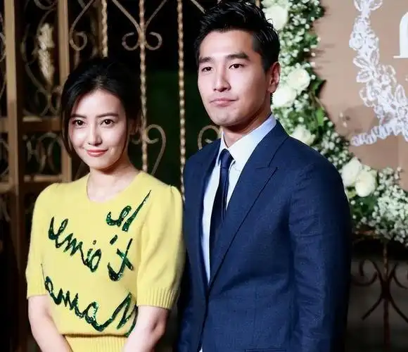 于小伟和高圆圆分手不后悔出道20年终翻红娶普通妻子也幸福