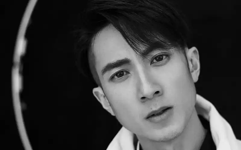 吴尊棱角分明帅气十足写真图片桌面壁纸